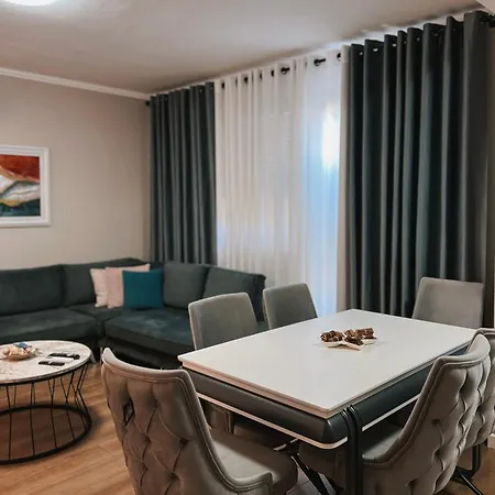 Green Apartment *